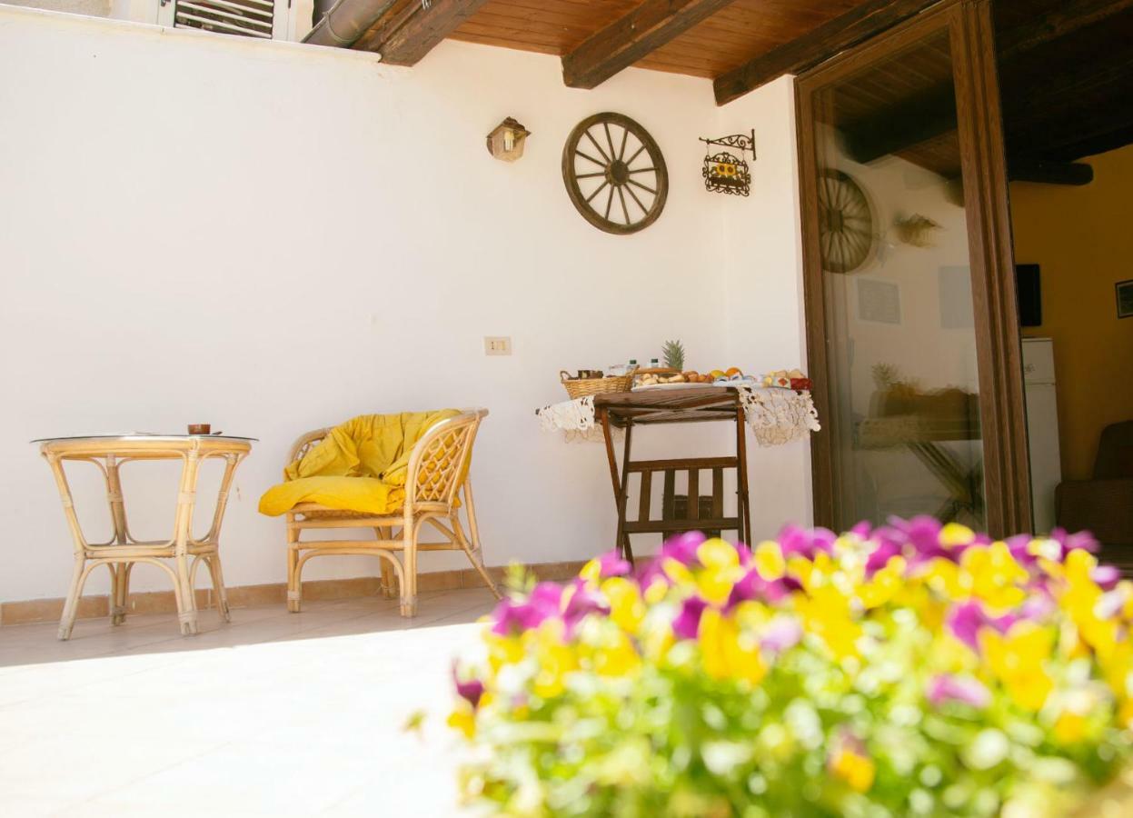 B&B Il Girasole Balestrate ภายนอก รูปภาพ